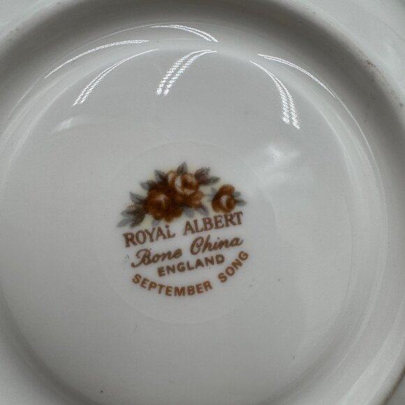 Royal Albert Tea Cup and Saucer Set September Song Pattern England Vintage - Picture 6 of 9